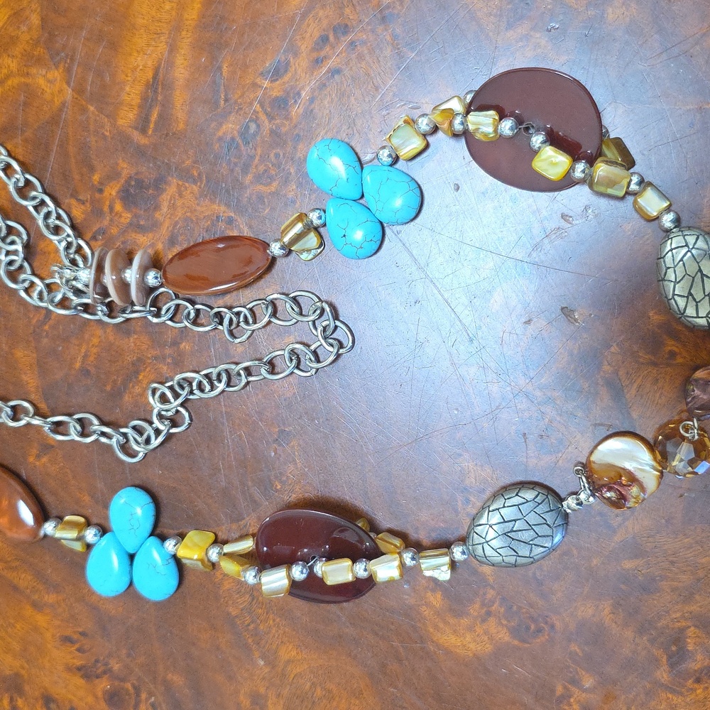 Elegant Multicolor Beaded Necklace Length 27 Inches. Great Condition.